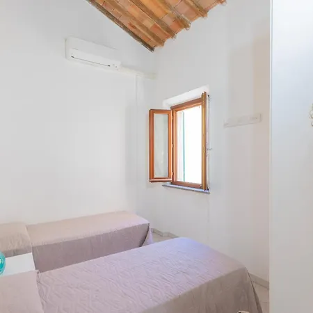 La Casina Di Mirella By Elbasummer Apartman *