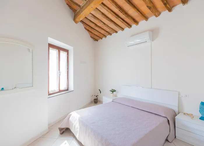 La Casina Di Mirella By Elbasummer Marina di Campo